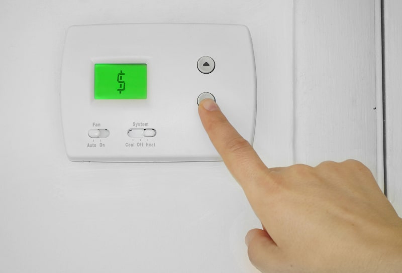 3 Signs It’s Time to Replace Your Thermostat in Rowena, TX